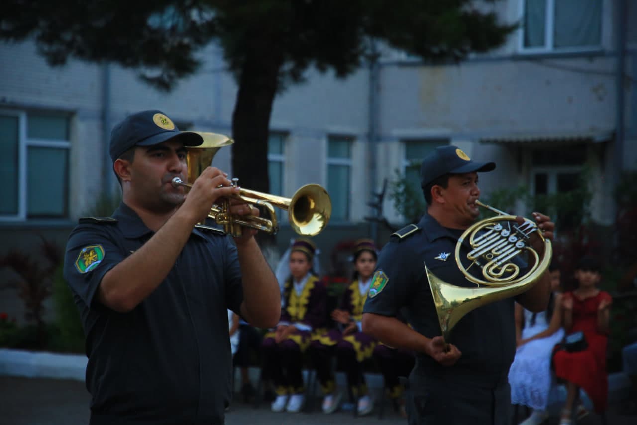 Angrenda harbiy-vatanparvarlik ruhidagi konsert dasturi bo‘lib o‘tdi