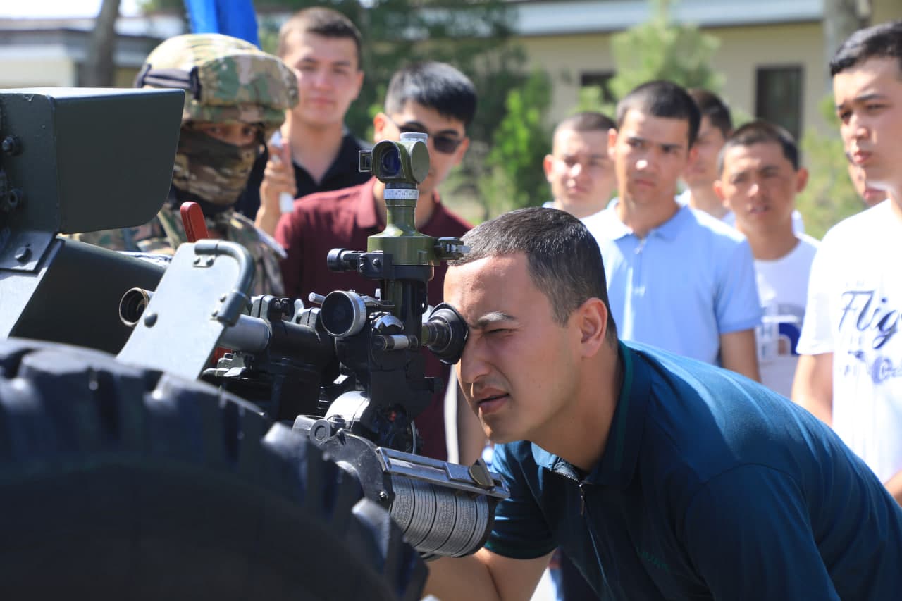 Chirchiq garnizonidagi harbiy qismda “Ochiq eshiklar kuni” o‘tkazildi