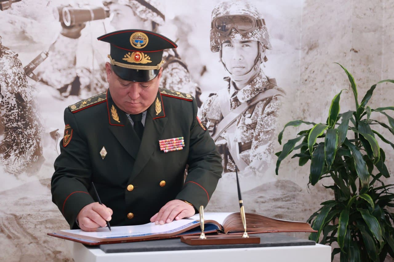 Кыргызская делегация ознакомилась с деятельностью Университета военной безопасности и обороны