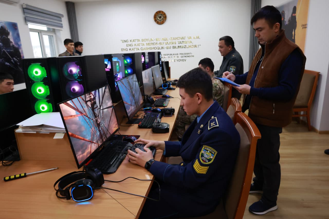 “Qoʻshinlar boshqaruvini amalga oshirishda avtomatlashtirilgan boshqaruv tizimini qoʻllashning oʻrni va nufuzi” mavzusida xalqaro ilmiy-amaliy konferensiya boʻlib oʻtdi