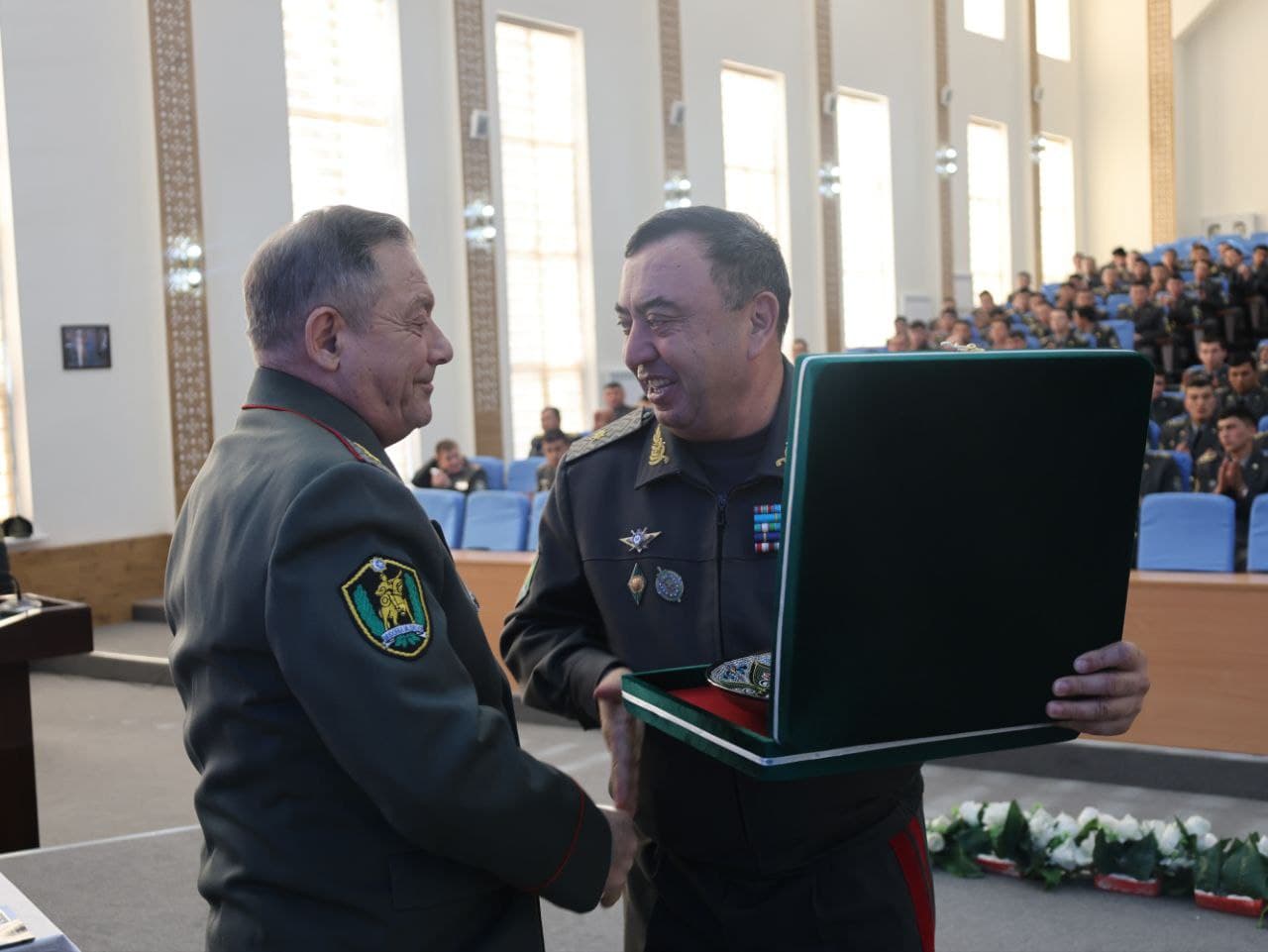 Quruqlikdagi qoʻshinlar institutida tarix va bugun yuzlashdi