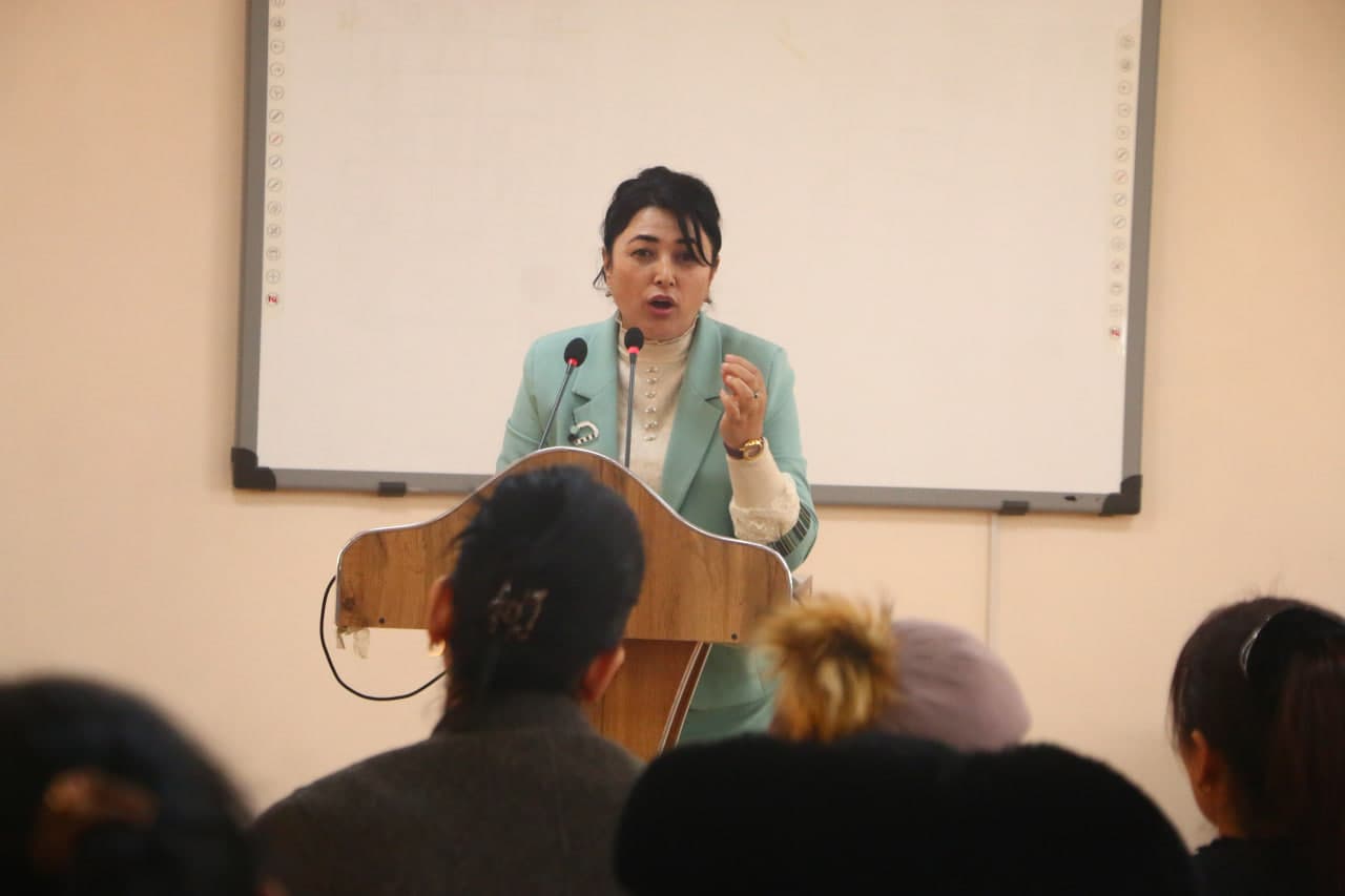 Harbiy oilalar ishtirokida davra suhbati va chuqurlashtirilgan tibbiy ko‘rik o‘tkazildi