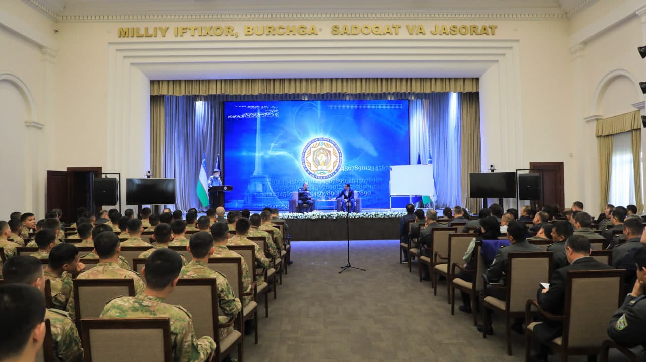Xorijiy tillarni samarali o‘qitish bo‘yicha amaliy va nazariy tavsiyalar master-klassda taqdim etildi
