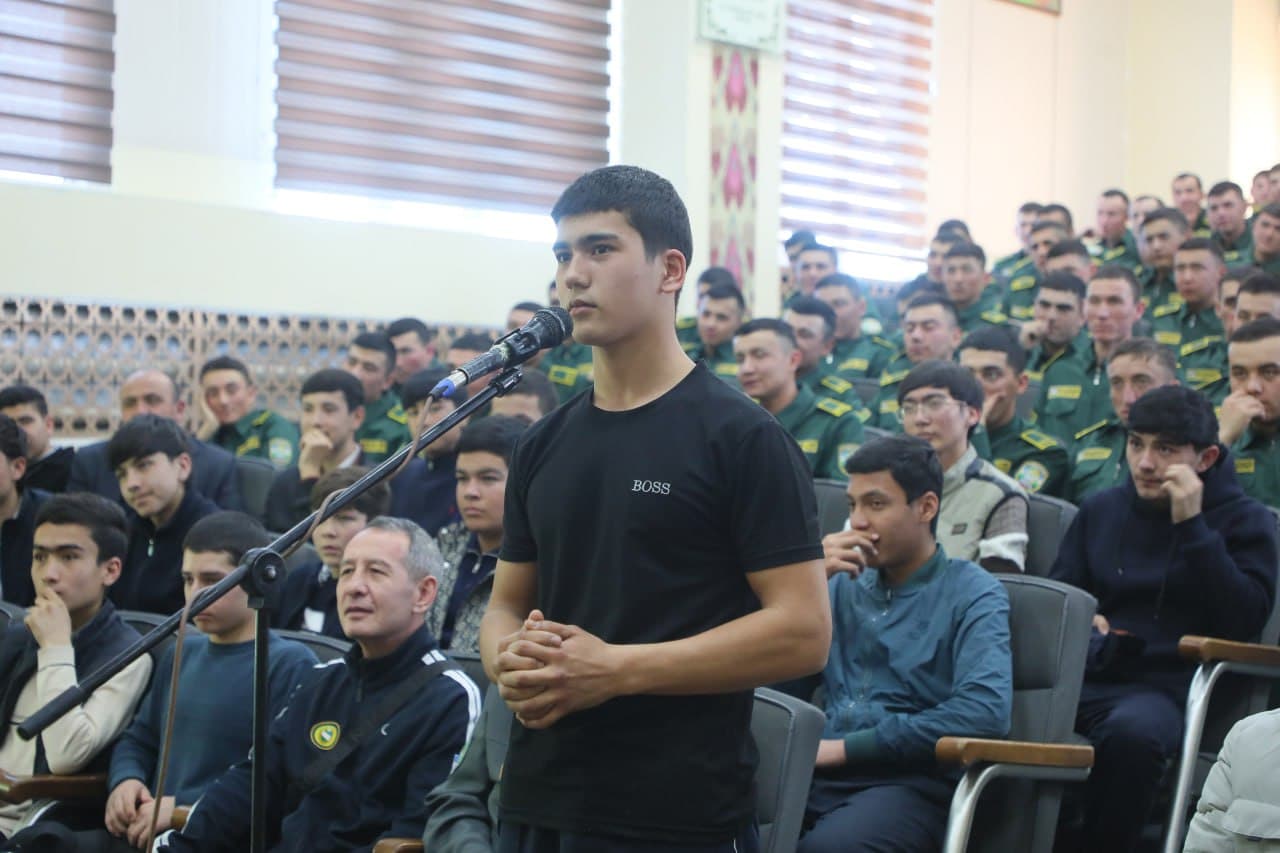 Sportchilar va yoshlar uchrashuvi: Namanganda sport va vatanparvarlik ruhi namoyon bo‘ldi