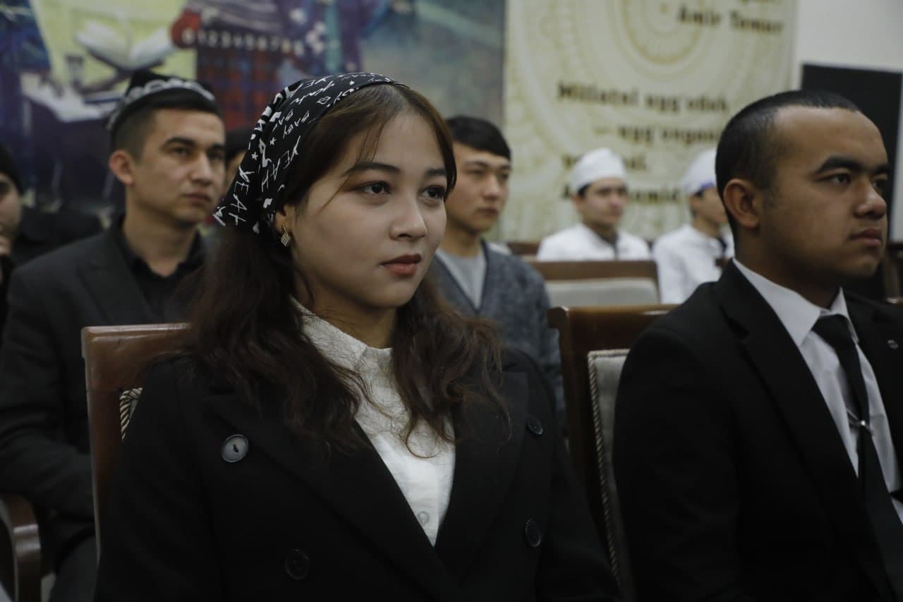 Yoshlar bilan ochiq muloqot