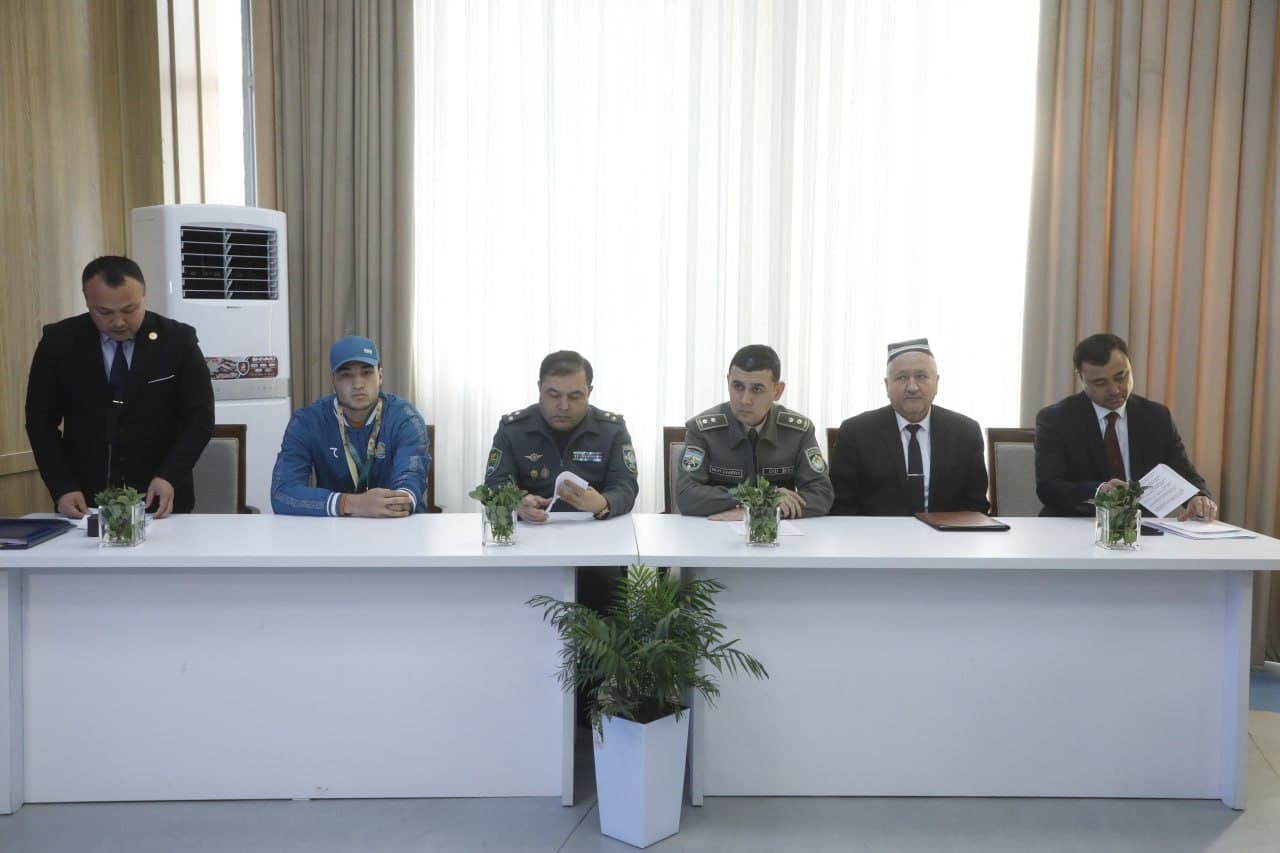 Yoshlar bilan ochiq muloqot