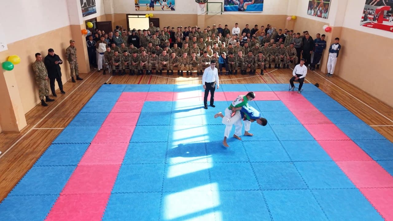 Angrenda “Komandir kubogi” uchun kurash musobaqasi o‘tkazildi