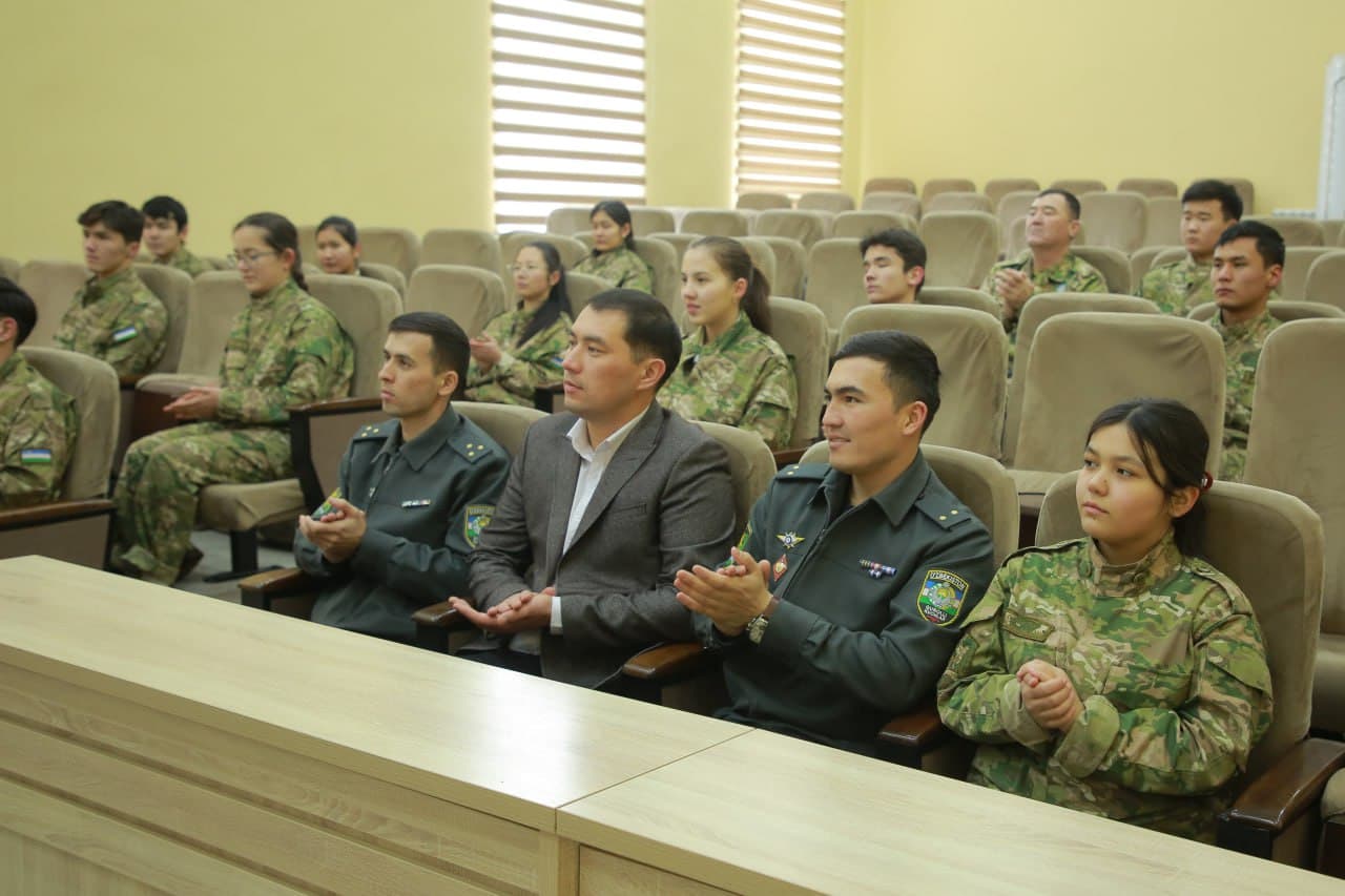Nukusda “Harbiy qismda bir kun” loyihasi tashkil etildi