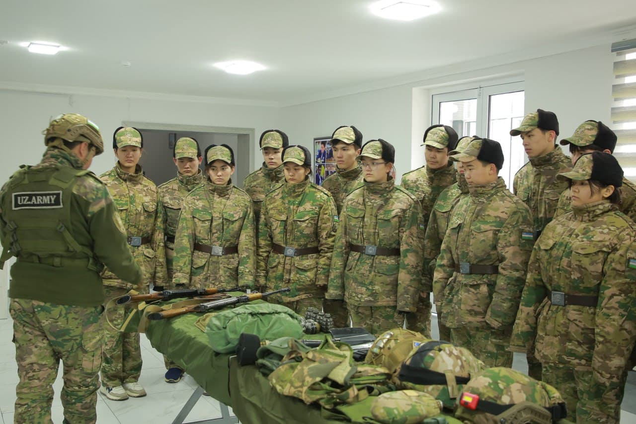 Nukusda “Harbiy qismda bir kun” loyihasi tashkil etildi