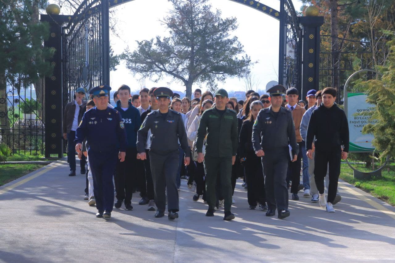 Markaziy harbiy okrugda yoshlar bilan keng qamrovli tadbirlar oʻtkazilmoqda