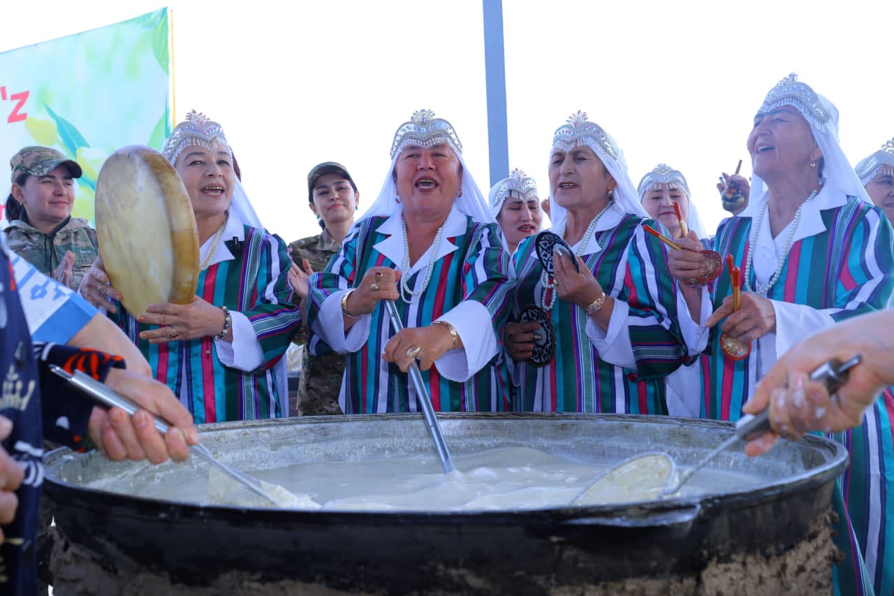 Sharqona yangi yil sayli