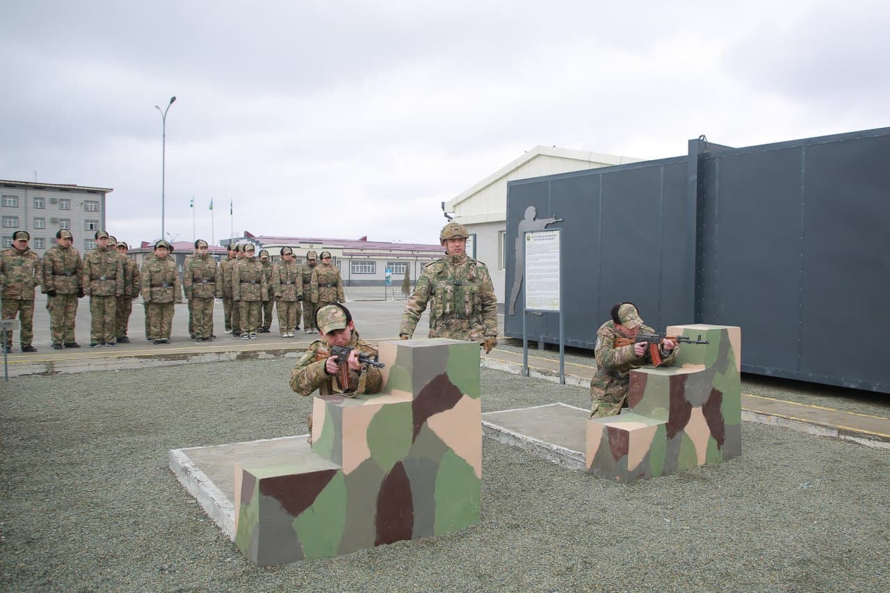 Nukusda “Harbiy qismda bir kun” loyihasi tashkil etildi