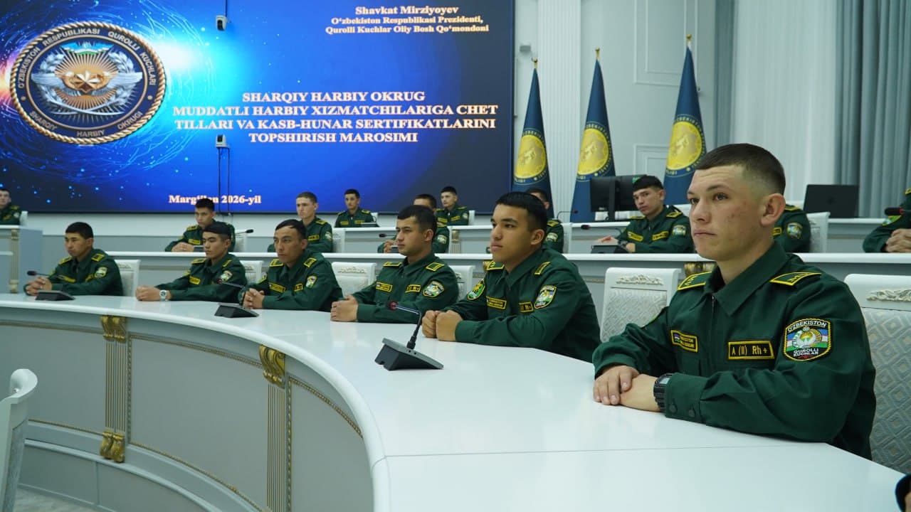 Muddatli harbiy xizmatchilarga sertifikatlar topshirildi