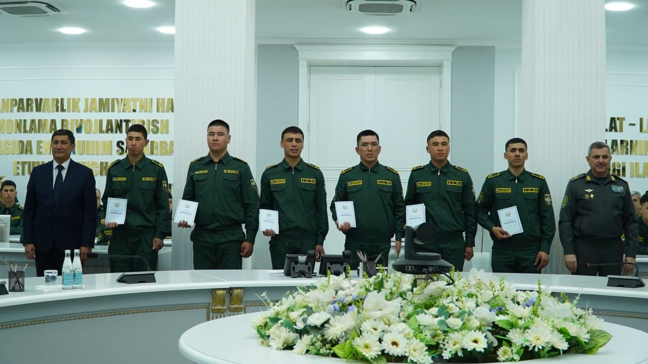 Muddatli harbiy xizmatchilarga sertifikatlar topshirildi