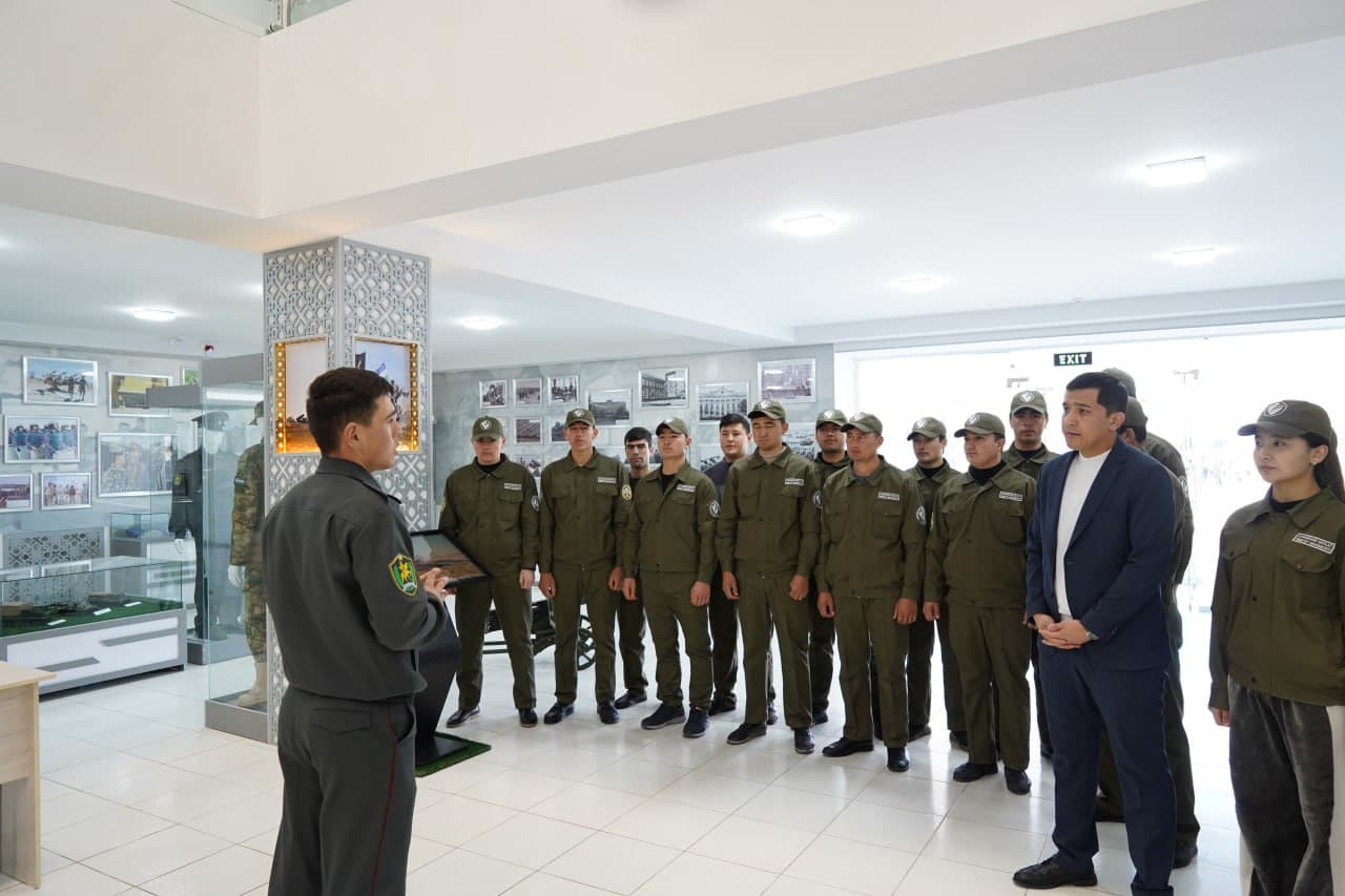 Yoshlar harbiy hayot maktabida toblandi