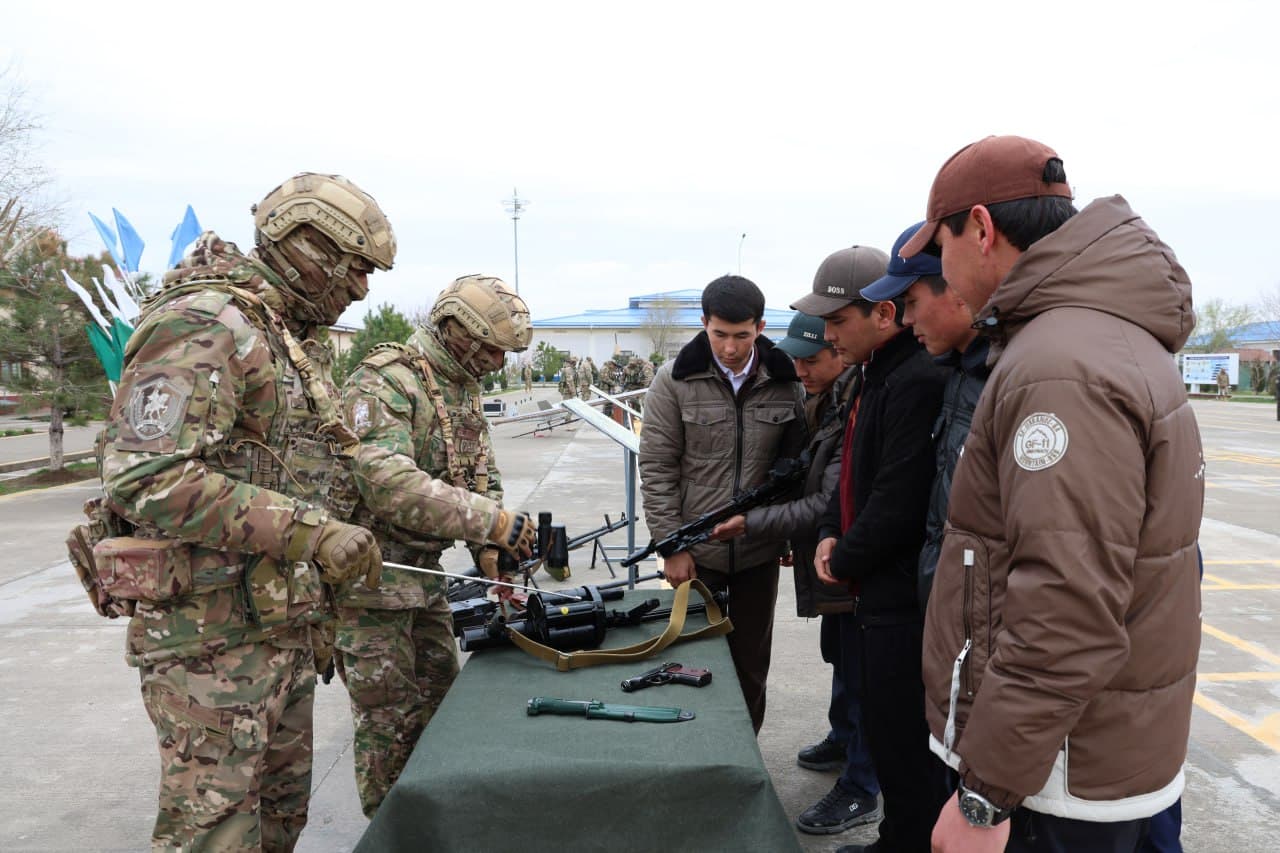 Muborakda “Rahbar va yoshlar” uchrashuvi bo‘lib o‘tdi