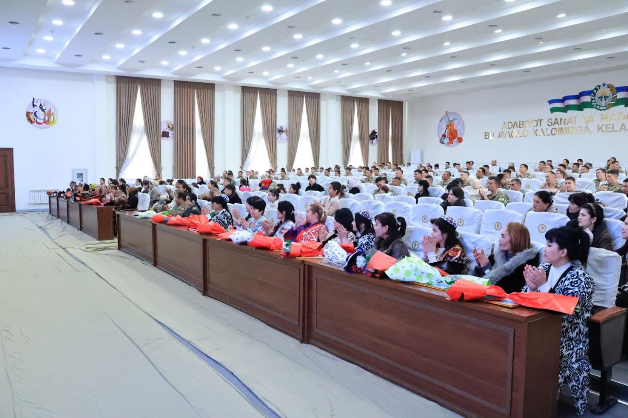 Harbiylar safida ayolga yuksak ehtirom