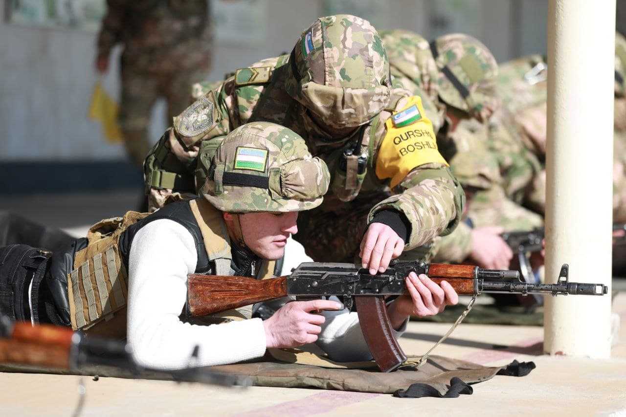 Yangiariq poligonida o‘quvchilar uchun amaliy o‘q otish mashg‘uloti o‘tkazildi