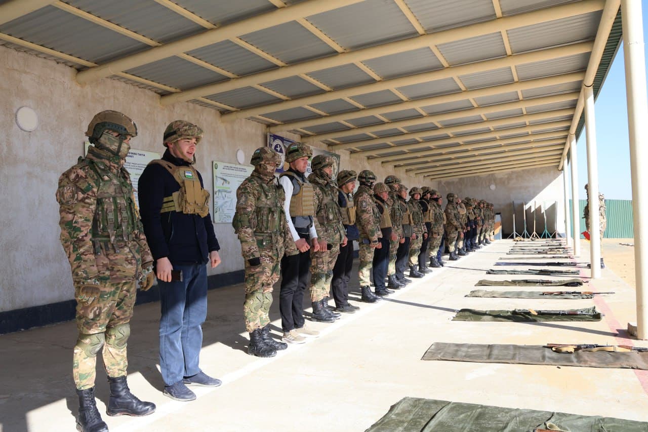 Yangiariq poligonida o‘quvchilar uchun amaliy o‘q otish mashg‘uloti o‘tkazildi