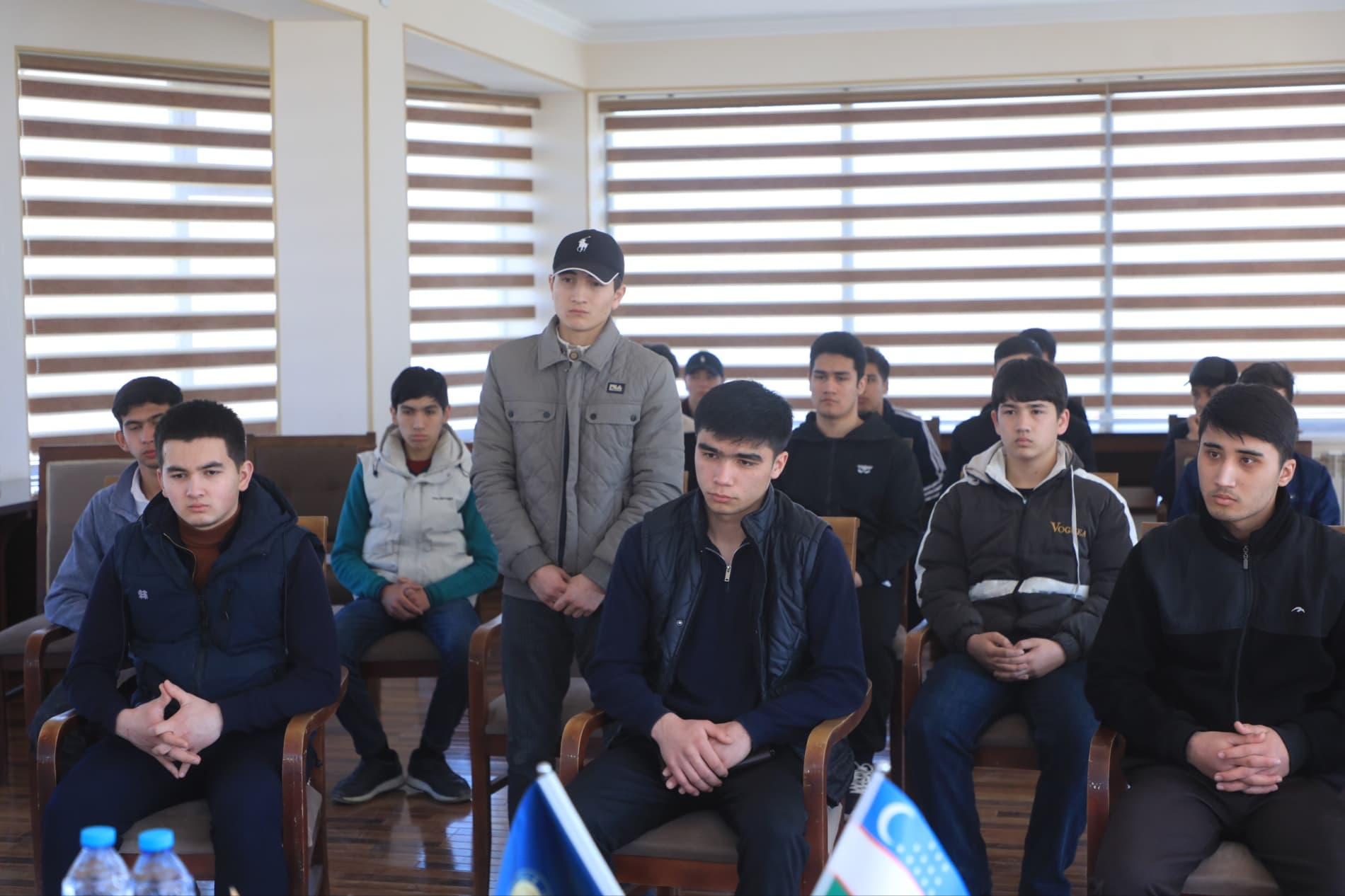 Yoshlar bilan harbiycha muloqot