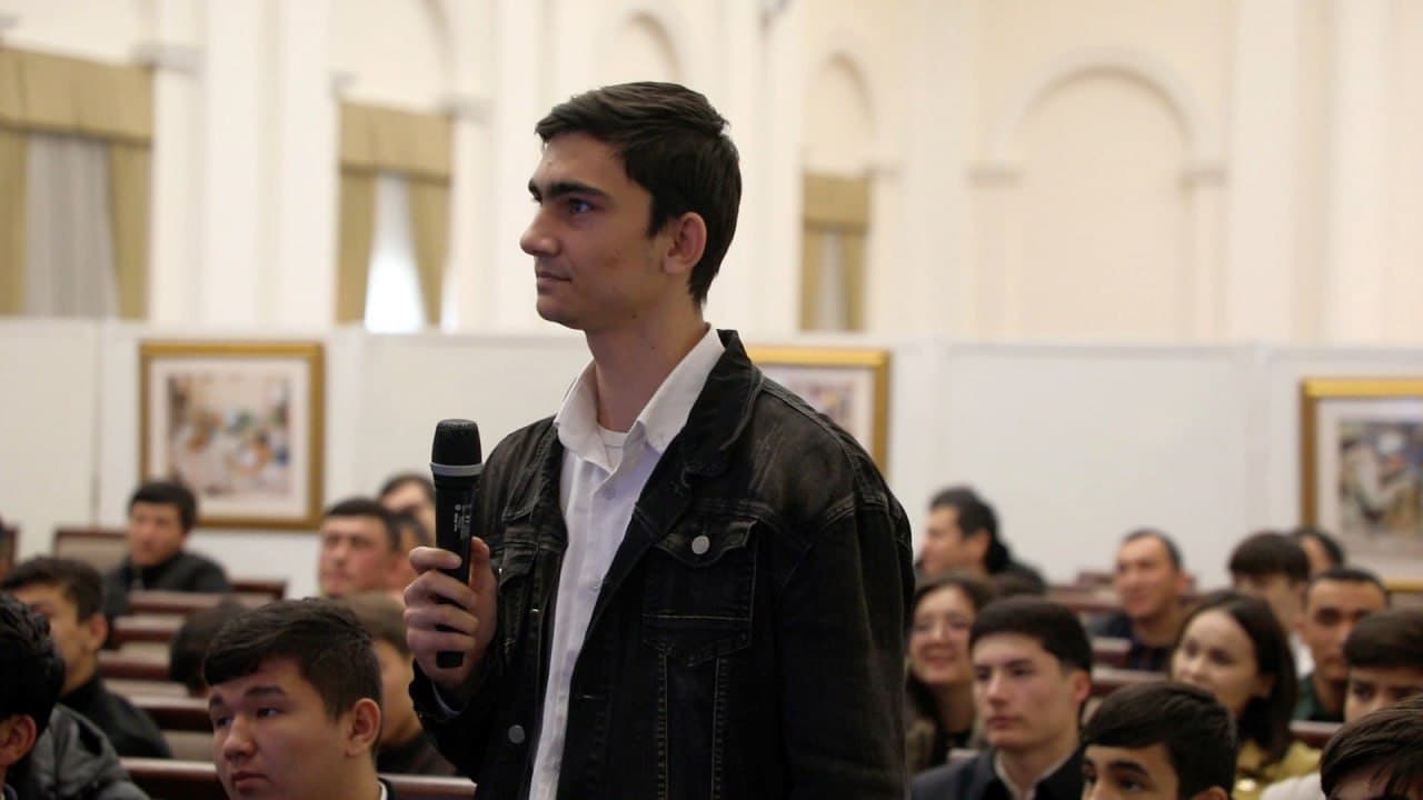 Yashnobod yoshlari harbiy universitet bilan tanishdi