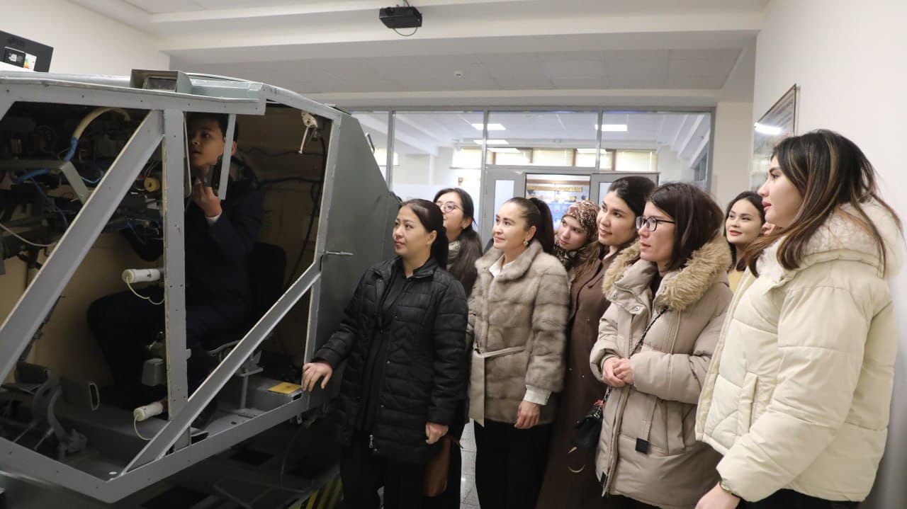 Yashnobod yoshlari harbiy universitet bilan tanishdi