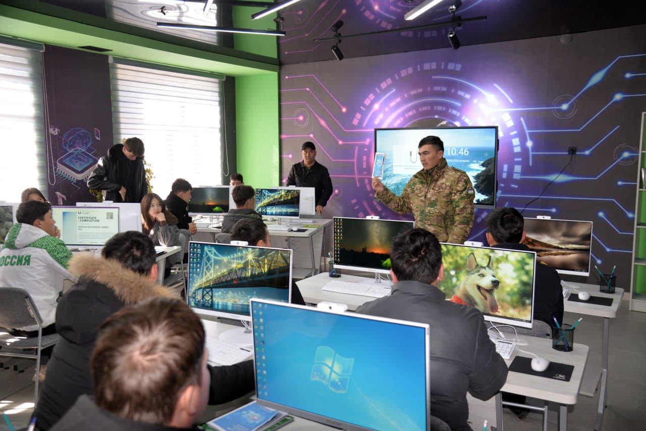 Harbiy qismga tashrif yoshlar uchun imkoniyat eshigini ochdi