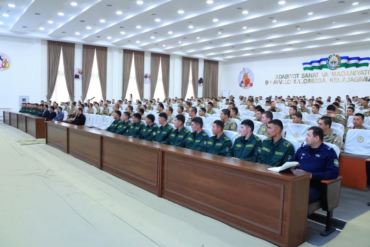 “Jasorat maktabi”da ochiq muloqot: rahbarlar va yoshlar bir davrada