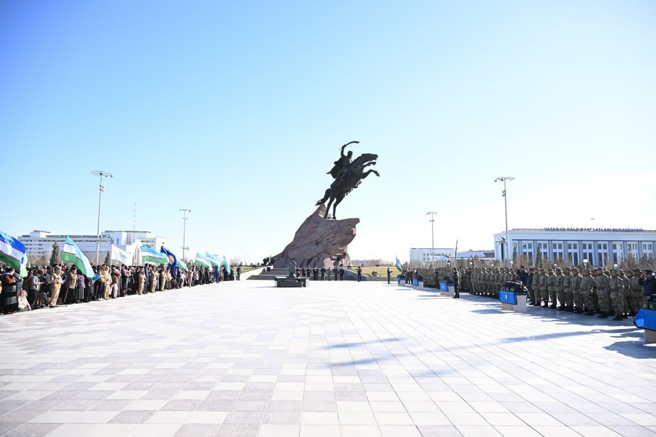 Xorazmda chaqiriluvchilar muddatli harbiy xizmatga tantanali kuzatildi