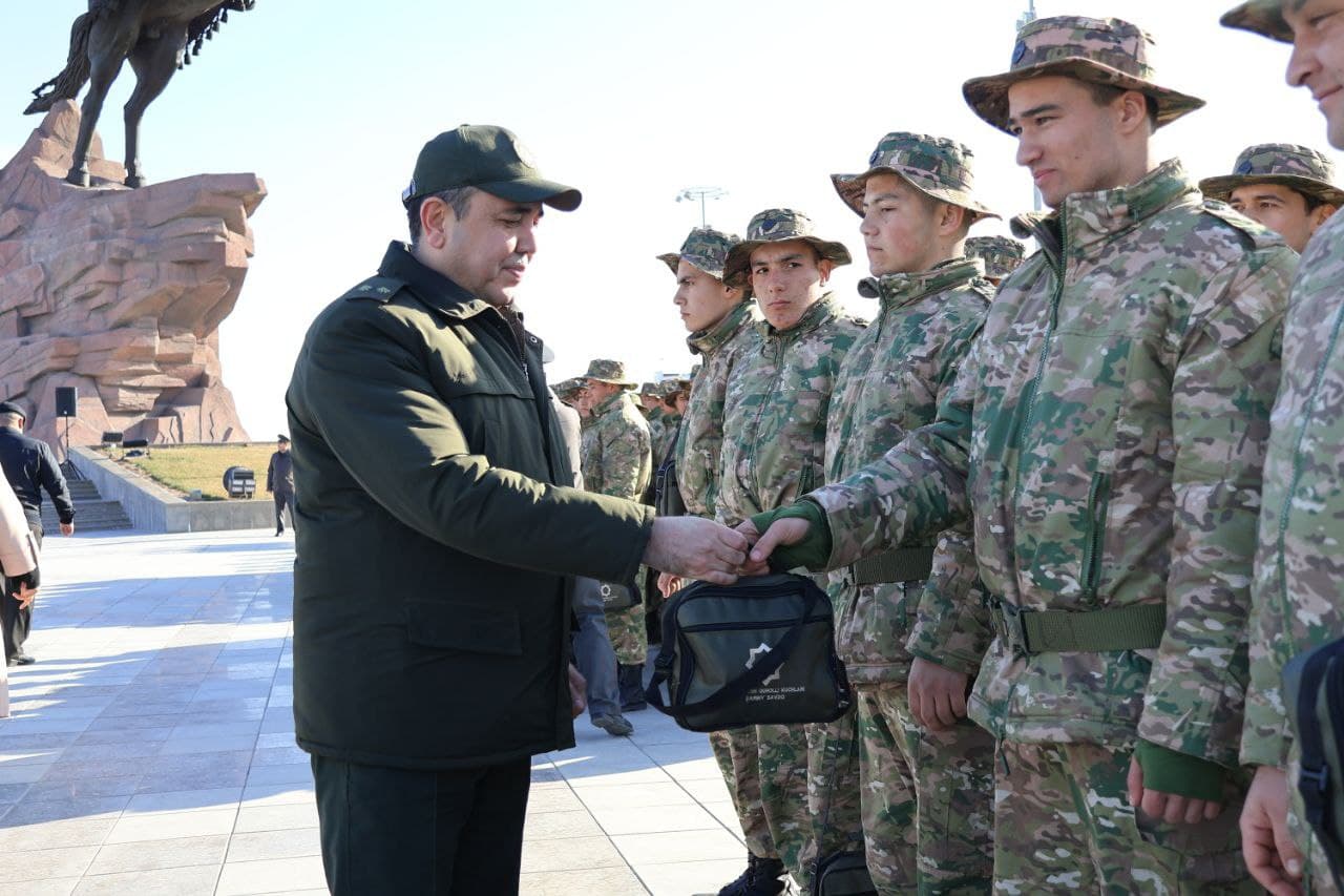 Xorazmda chaqiriluvchilar muddatli harbiy xizmatga tantanali kuzatildi