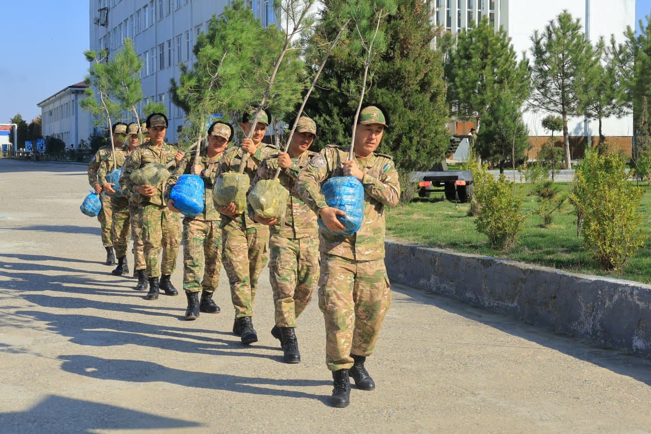 Umumxalq xayriya hashari doirasida obodonlashtirish ishlari keng ko‘lamda davom etmoqda