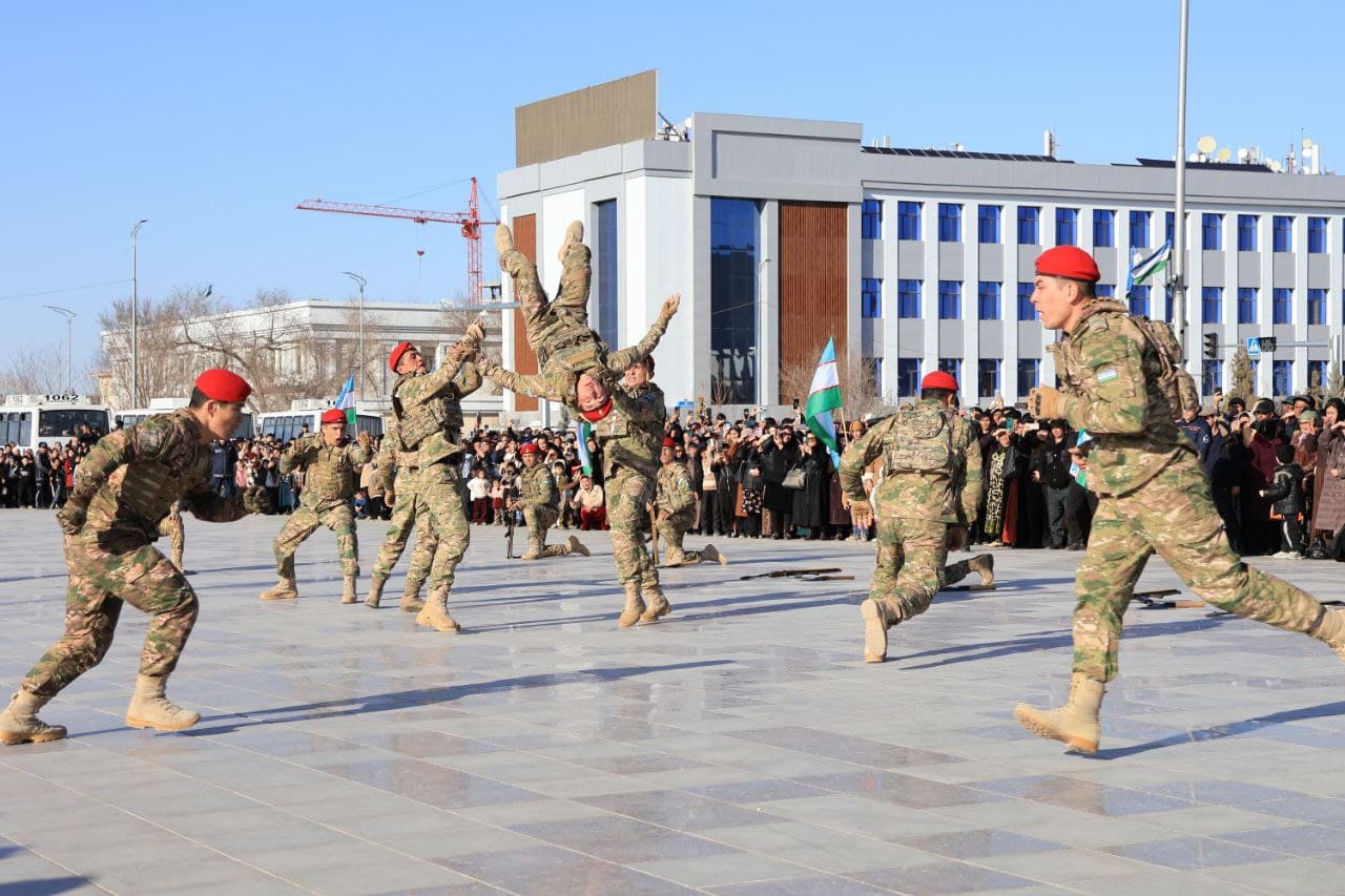 Xorazmda chaqiriluvchilar muddatli harbiy xizmatga tantanali kuzatildi