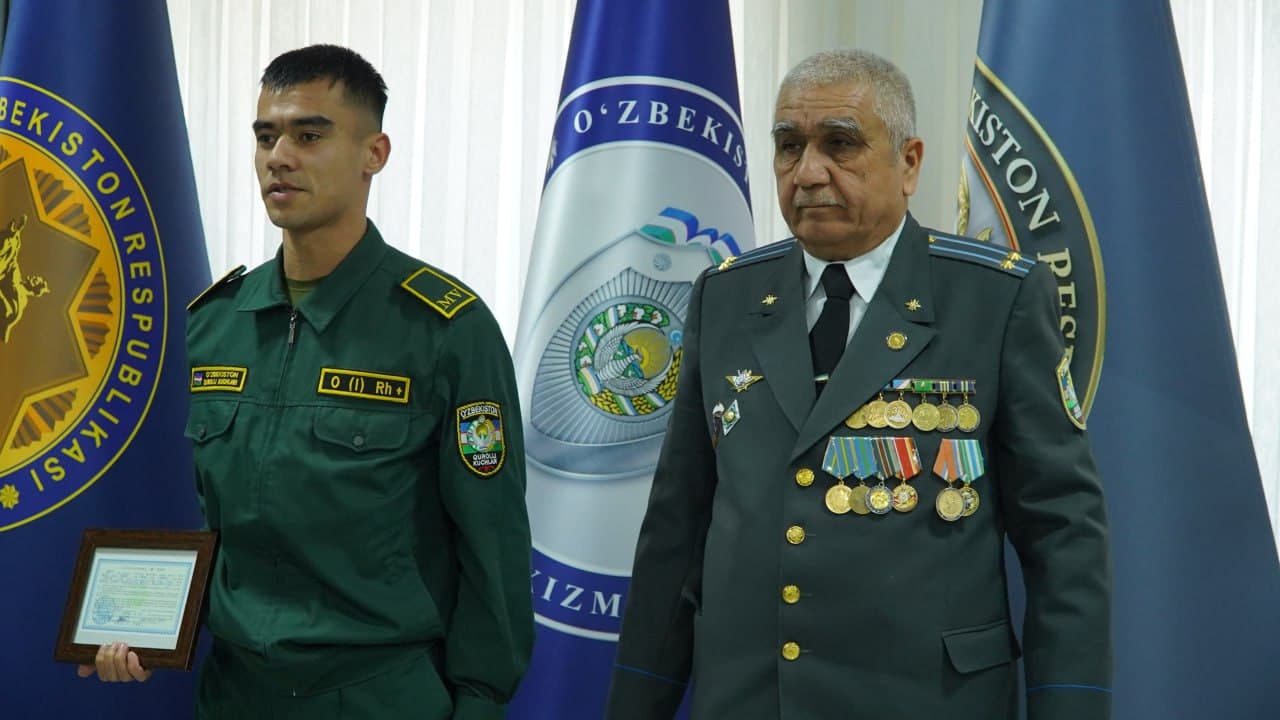 Военнослужащим, достойно завершившим службу, вручены рекомендации для поступления в ВУЗы