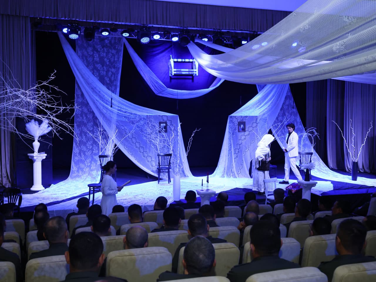 “Ona qalbi” nomli teatrlashtirilgan kompozitsiya namoyish etildi