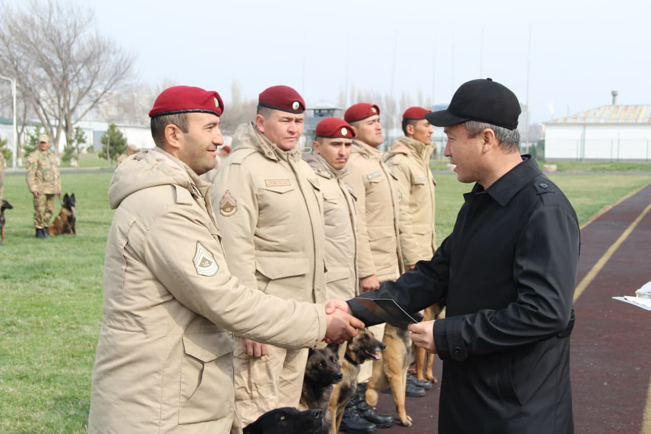 Sertifikatlar o‘z egalariga topshirildi