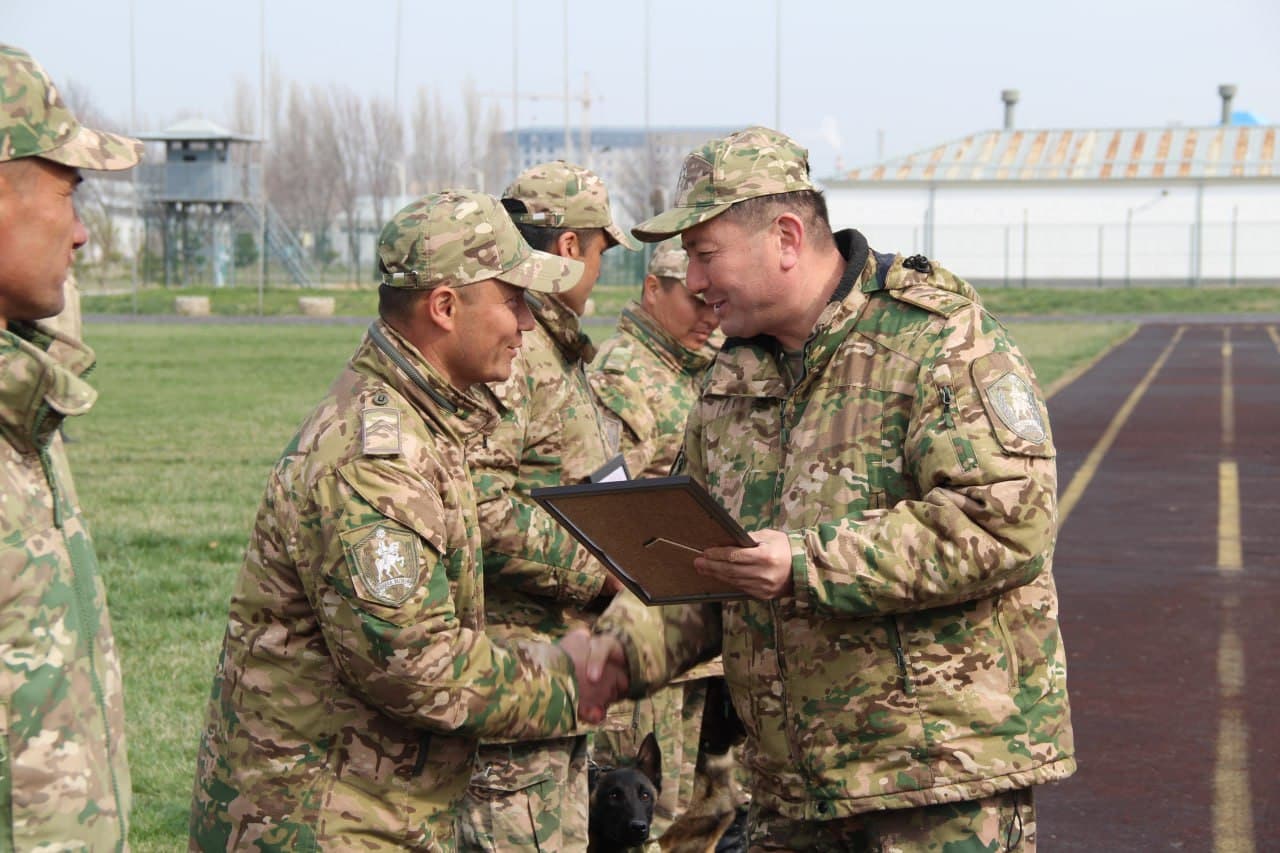 Sertifikatlar o‘z egalariga topshirildi