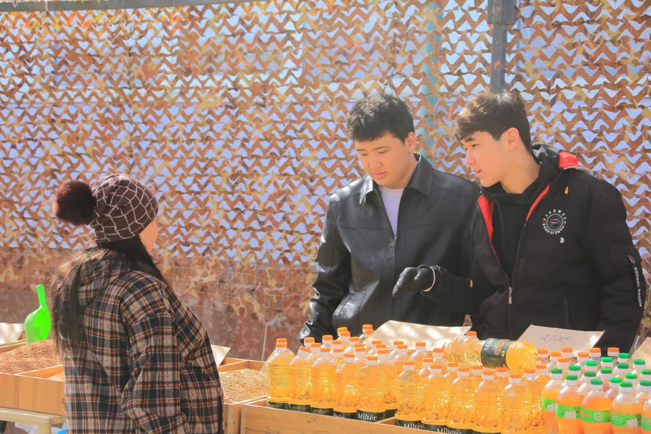 Harbiy xizmatchilar uchun oziq-ovqat yarmarkasi tashkil etildi