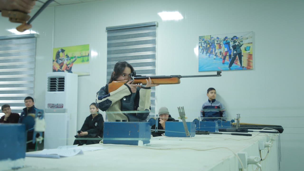 Yoshlar qo‘mondon kubogi uchun o‘q otish sportida bellashdi