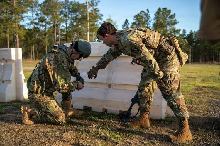 “Eng ilgʻor jangchi – 2026”: O‘zbekiston harbiylari AQSHda rekord natijalar bilan yana bir bor g‘alabani qo‘lga kiritdi