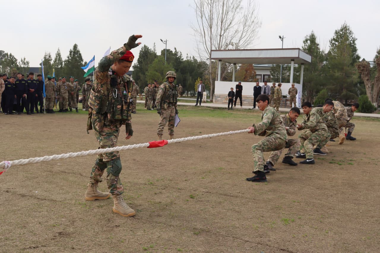 “Vatanparvarlar” harbiy-sport musobaqasining Surxondaryo viloyati bosqichi yuqori saviyada o‘tdi