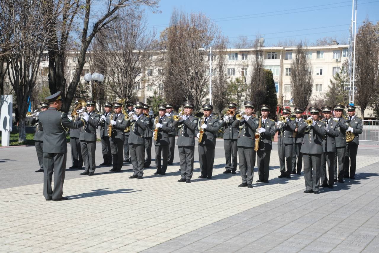 Harbiy xizmatni munosib o‘tagan yoshlar e’tirof etildi