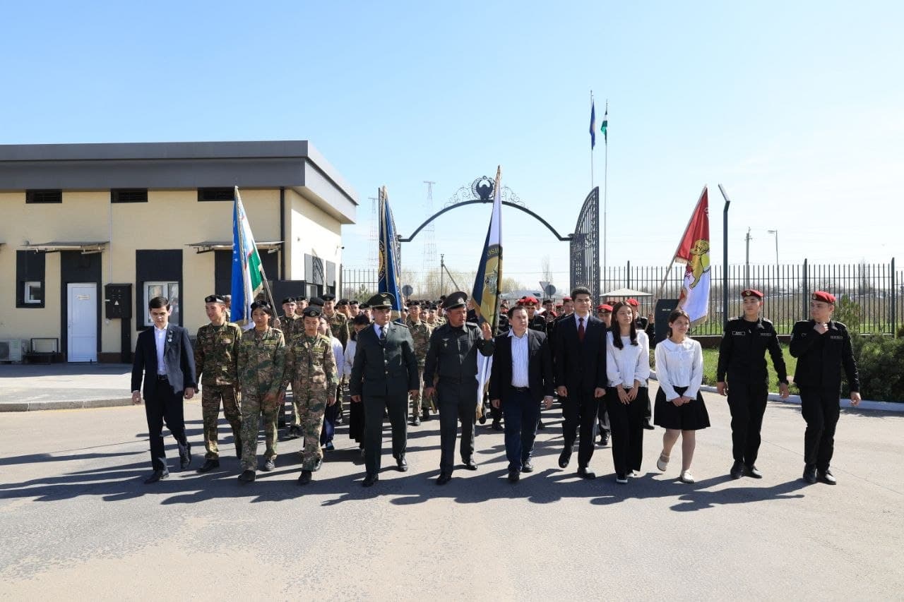 Zangiota tumanidagi harbiy qismda “Rahbar va yoshlar” uchrashuvi tashkil etildi