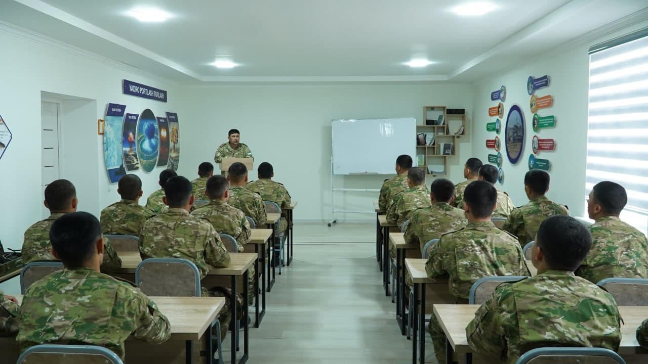 Harbiy xizmatning ilk saboqlari berildi