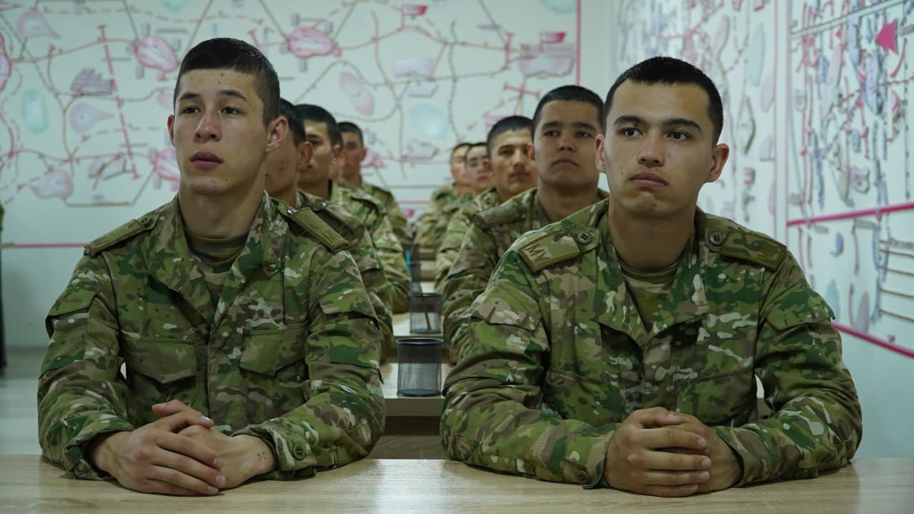 Harbiy xizmatning ilk saboqlari berildi