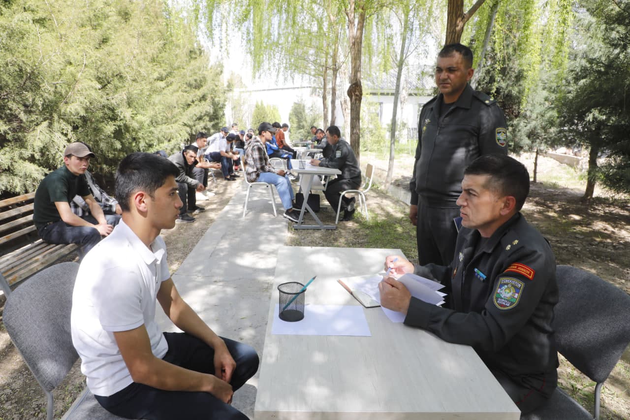 Qo‘mondon tomonidan viloyatlardagi harbiy qismlarga biriktirilgan yoshlar muammolari o‘rganildi