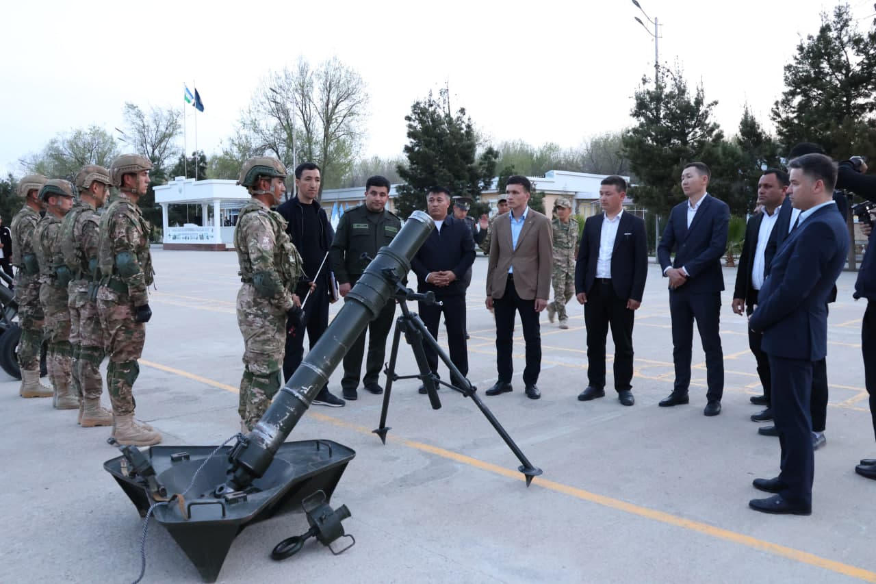 Qashqadaryoda “Harbiy qismda bir kunim” loyihasi tashkil etildi