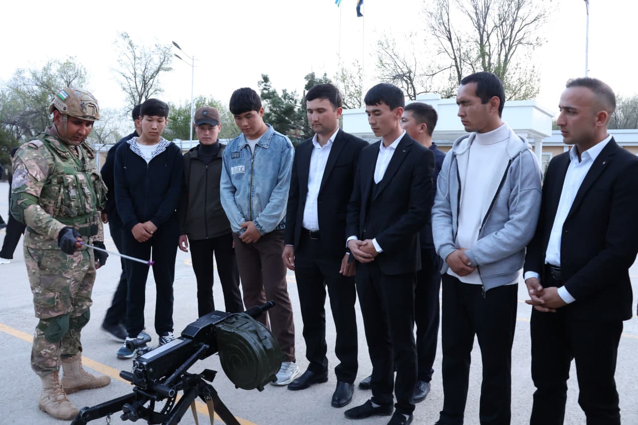 Qashqadaryoda “Harbiy qismda bir kunim” loyihasi tashkil etildi