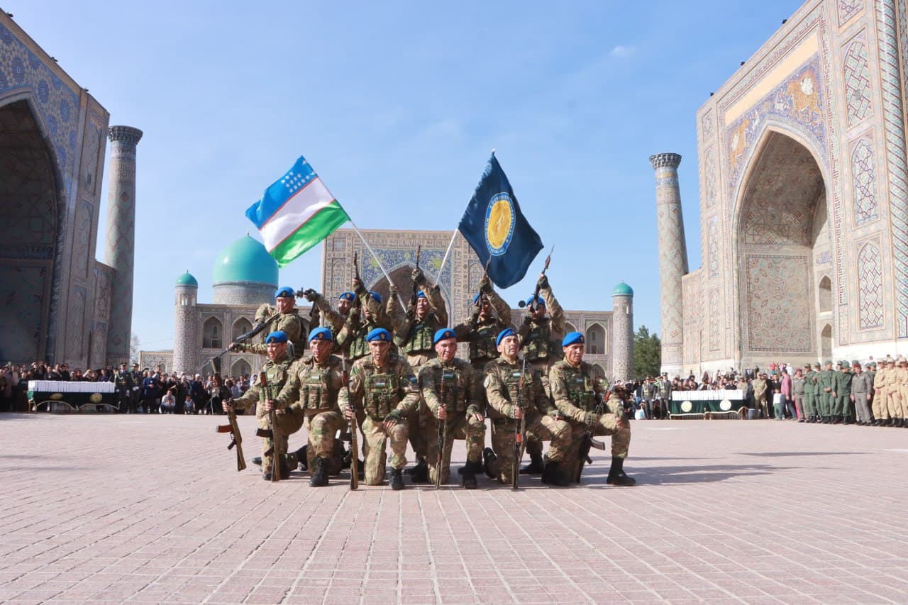 Samarqandlik yoshlar Vatan himoyasiga tantanali ravishda kuzatildi