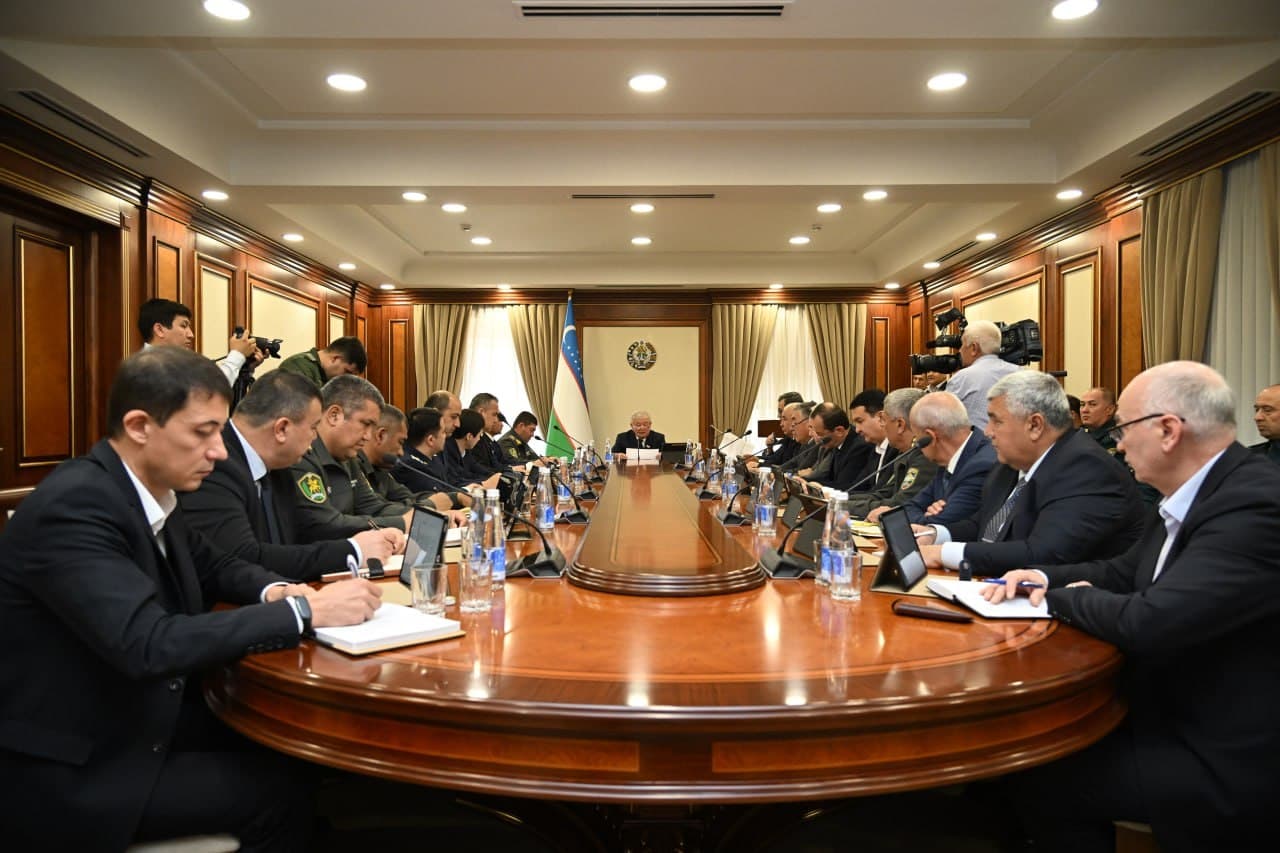 “Umumiy harbiy majburiyat va harbiy xizmat to‘g‘risida”gi Qonunning oliy ta’lim muassasalarida ijro etilishi holati o‘rganildi