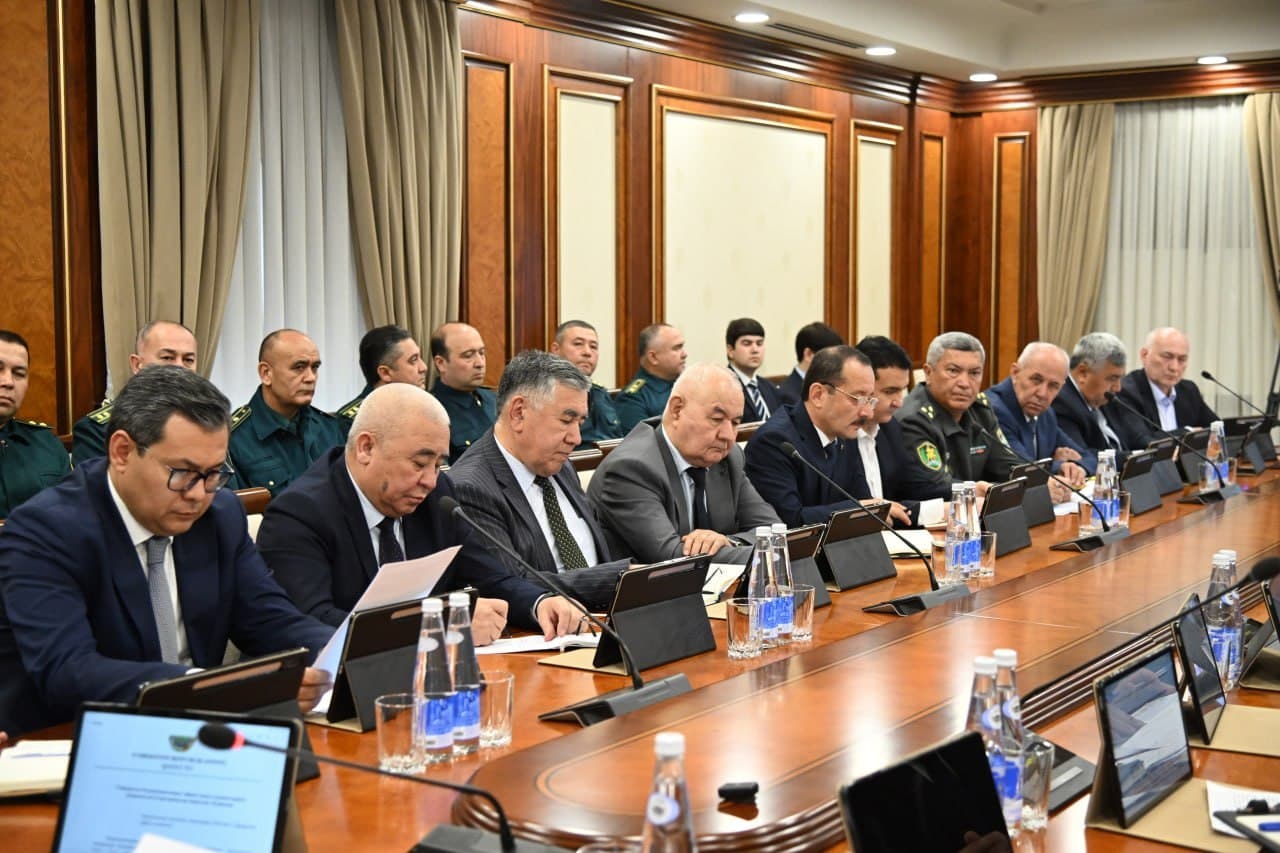 “Umumiy harbiy majburiyat va harbiy xizmat to‘g‘risida”gi Qonunning oliy ta’lim muassasalarida ijro etilishi holati o‘rganildi